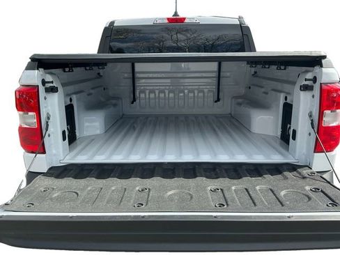 Certified 2025 Ford Maverick XL w/ Equipment Group 102A image 19