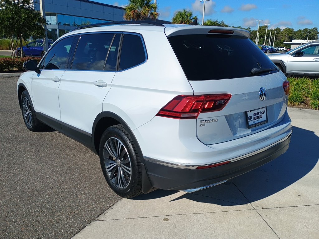 Used 2018 Volkswagen Tiguan SE w/ 18" Alloy Wheels Package FWD image 7