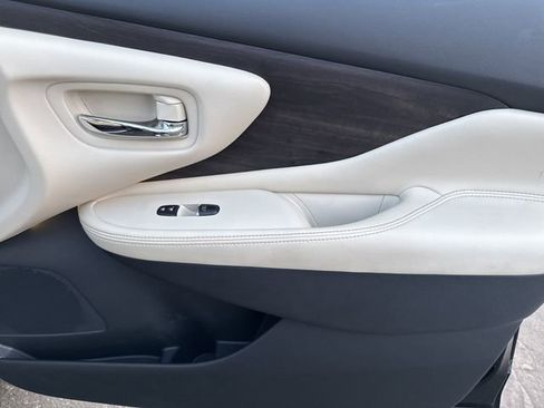 Certified 2024 Nissan Murano Platinum image 25