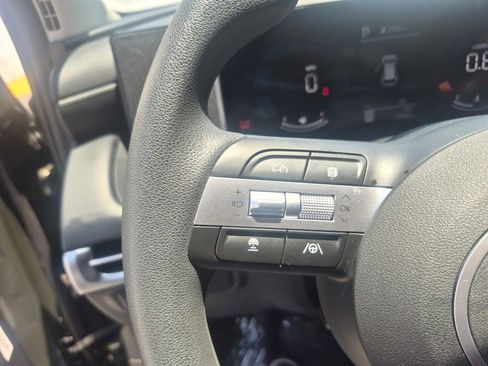 Used 2026 Hyundai Tucson SE FWD image 13