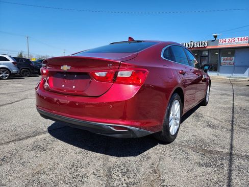 Used 2018 Chevrolet Malibu LT w/ Driver Confidence Package FWD image 9