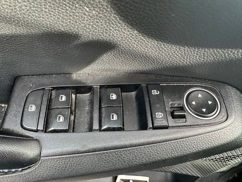 Used 2023 Kia Seltos S AWD/4WD image 11