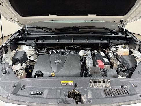 Used 2022 Toyota Highlander XSE image 31