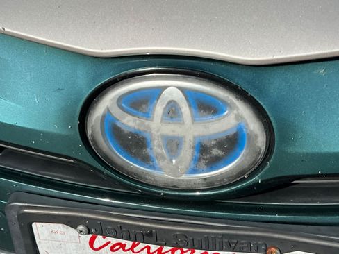 Used 2017 Toyota Prius Prime Advanced w/ Carpet Mat Package FWD image 13