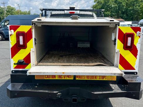 Used 2019 Ford F250 XL w/ Power Equipment Group RWD image 9