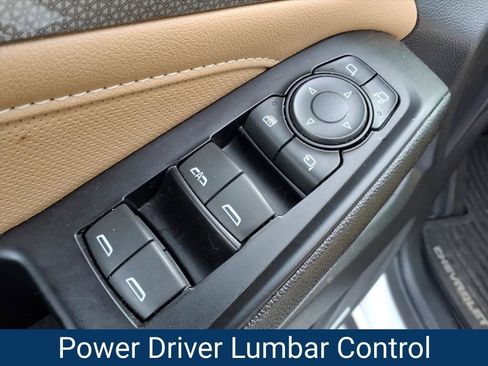 Certified 2023 Chevrolet Traverse Premier FWD image 24