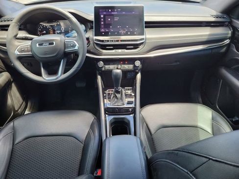 Used 2024 Jeep Compass Latitude w/ Altitude Special Edition image 11