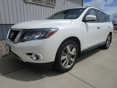 Used 2016 Nissan Pathfinder Platinum