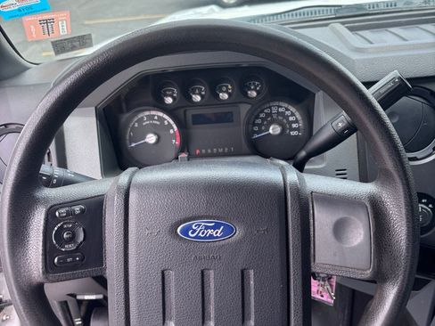 Used 2016 Ford F250 XL w/ Power Equipment Group AWD/4WD image 16