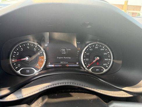 Used 2022 Jeep Renegade Limited w/ Sun, Sound & Wheels Group AWD/4WD image 28