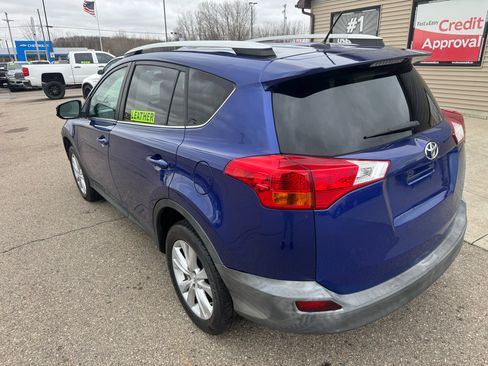 Used 2015 Toyota RAV4 Limited image 7