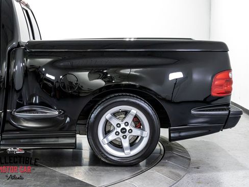 Used 2000 Ford F150 Lightning image 37