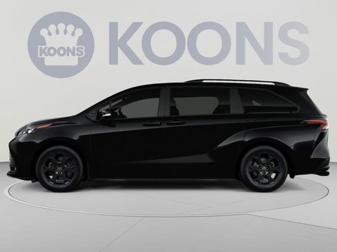 New 2026 Toyota Sienna XLE Woodland Edition AWD/4WD image 5