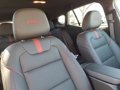 Used 2025 Chevrolet Trax RS w/ Driver Confidence Package image 17