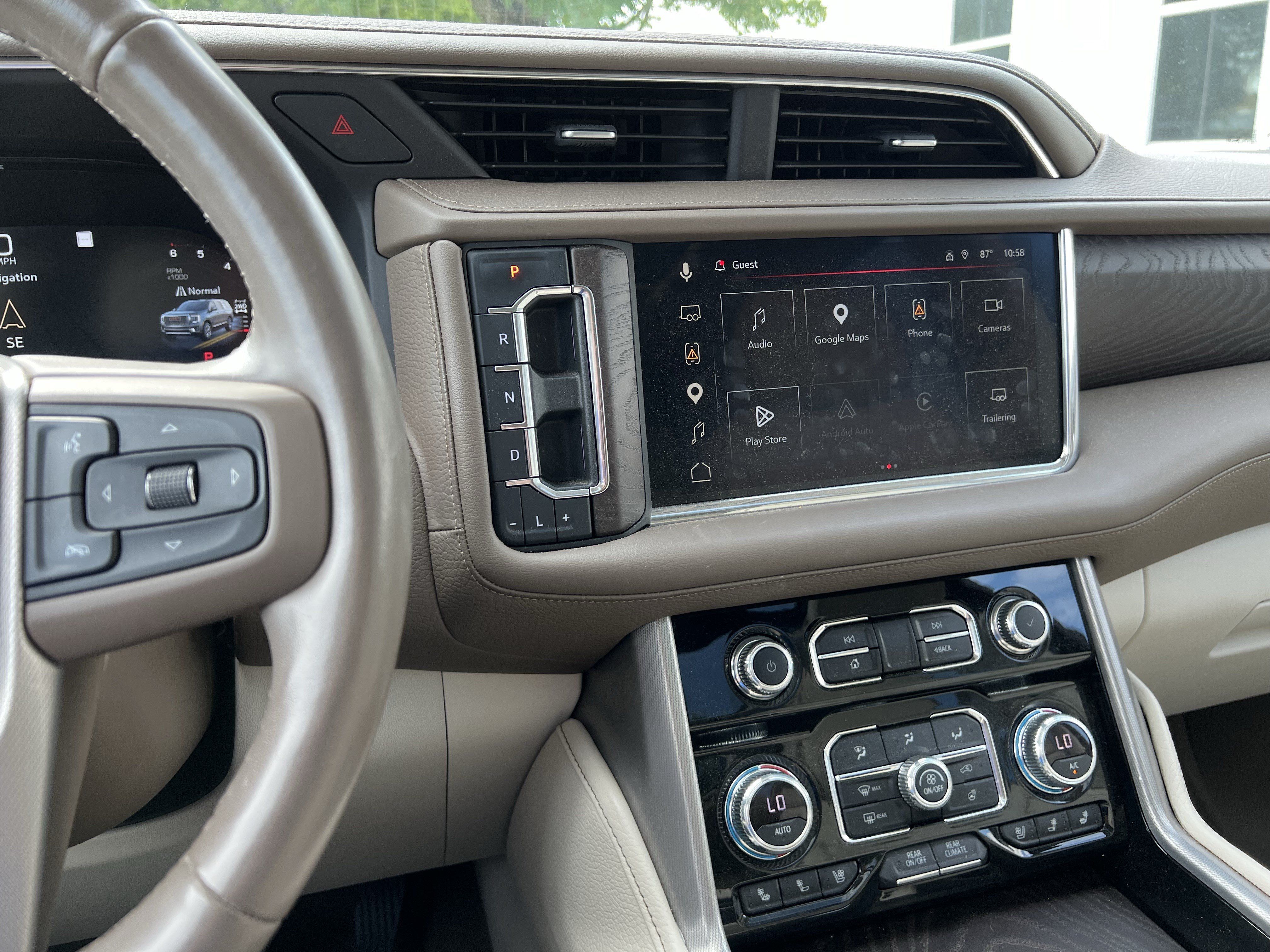 Used 2023 GMC Yukon Denali w/ Denali Reserve Package AWD/4WD image 31