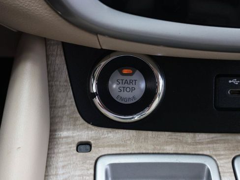 Used 2020 Nissan Murano SL w/ Moonroof Package AWD/4WD image 44