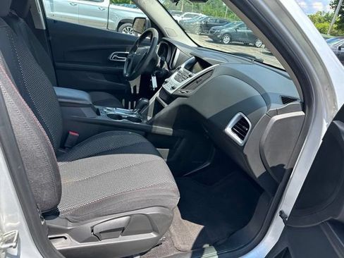 Used 2016 Chevrolet Equinox LS FWD image 26
