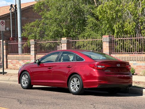 Used 2016 Hyundai Sonata SE image 4