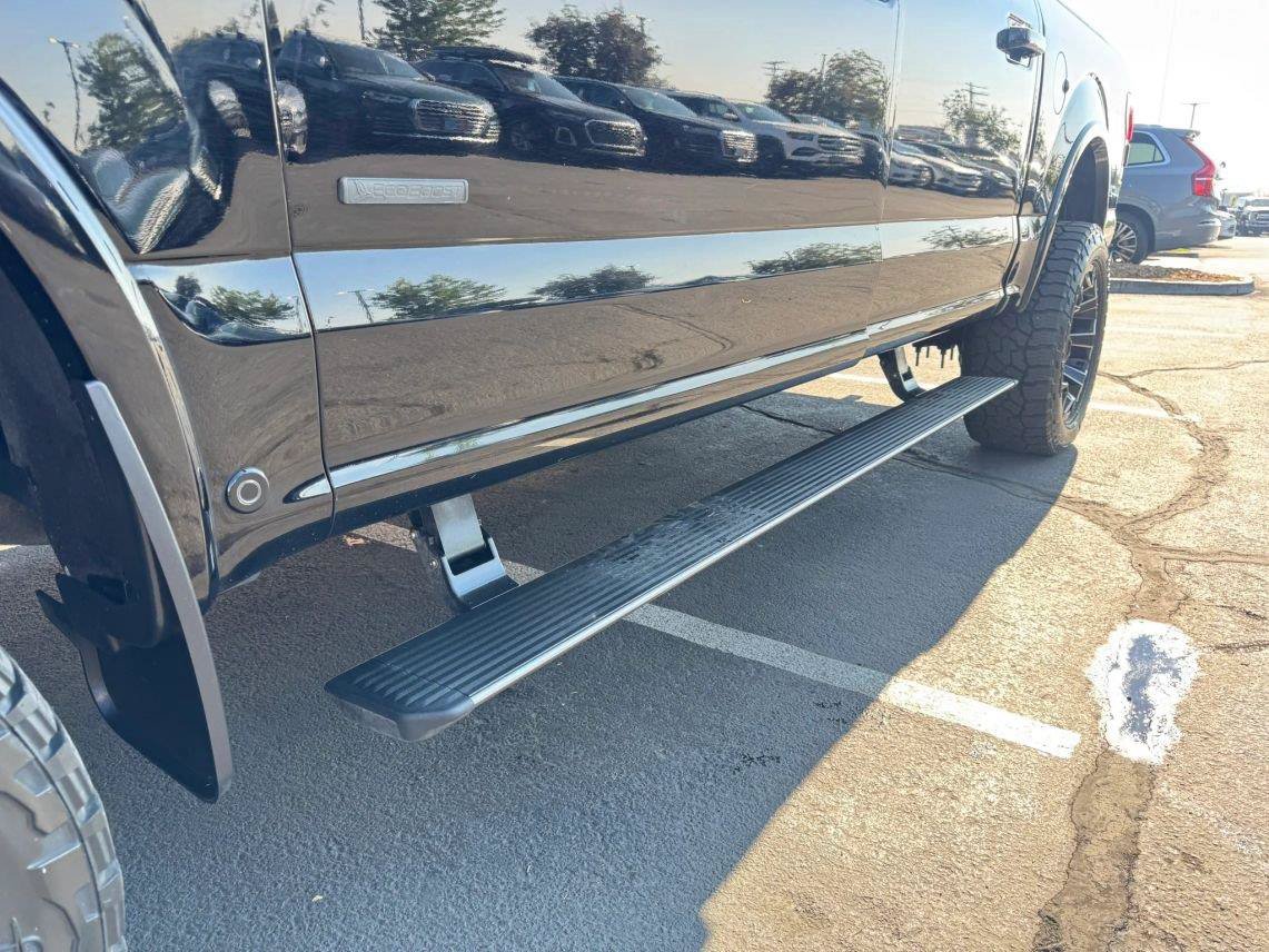 Used 2016 Ford F150 Platinum w/ Equipment Group 701A Luxury AWD/4WD image 29