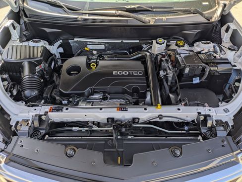 Certified 2022 Chevrolet Equinox LT FWD image 29