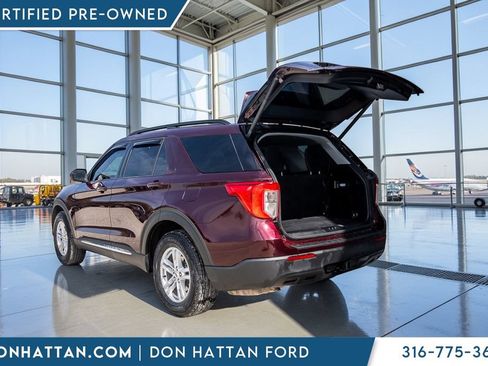 Certified 2022 Ford Explorer XLT w/ Class IV Trailer Tow Package AWD/4WD image 30