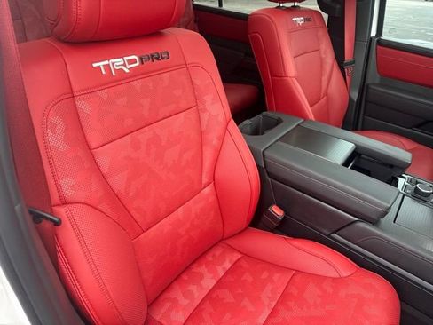 Used 2025 Toyota Sequoia TRD Pro AWD/4WD image 18