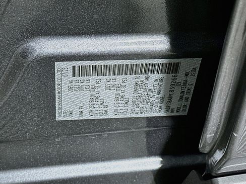 Used 2023 Nissan Rogue SV FWD image 12