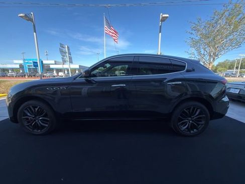 Used 2022 Maserati Levante Modena AWD/4WD image 16