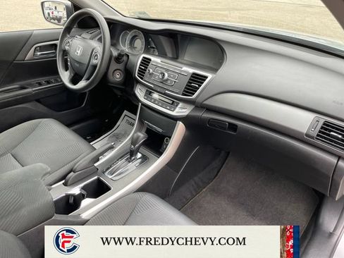 Used 2015 Honda Accord LX image 34