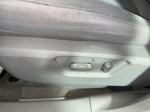 Used 2009 Saturn Vue XE w/ Preferred Package FWD image 14
