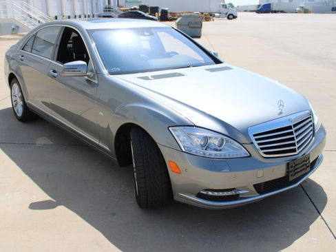Used 2012 Mercedes-Benz S 350 BlueTEC 4MATIC image 20