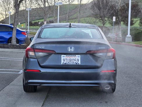 Used 2025 Honda Civic Sport image 5