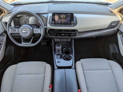 Certified 2023 Nissan Rogue SV FWD image 13