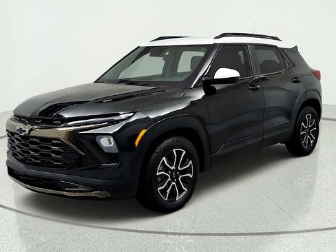 Used 2025 Chevrolet TrailBlazer ACTIV w/ Driver Confidence Package FWD image 1