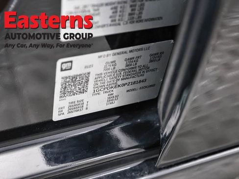 Used 2023 Chevrolet Silverado 1500 LT AWD/4WD image 37