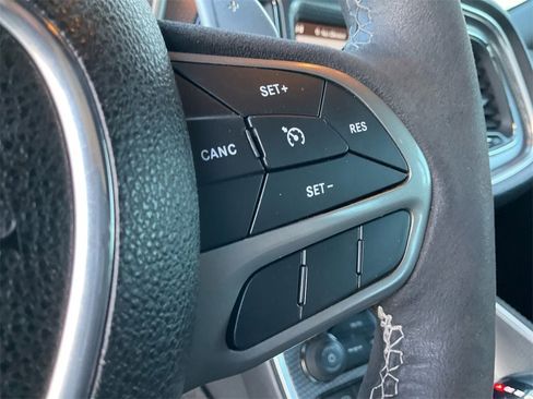 Used 2019 Dodge Challenger SRT Hellcat Redeye image 34