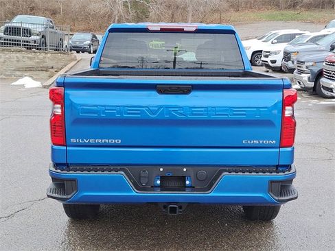 Used 2024 Chevrolet Silverado 1500 Custom image 4