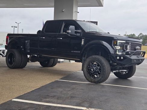 Used 2020 Ford F450 Limited w/ FX4 Off-Road Package image 3