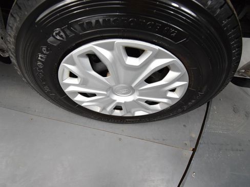 Used 2024 Ford Transit 350 XLT image 9