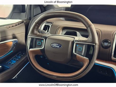 Used 2025 Ford Expedition Max King Ranch image 27