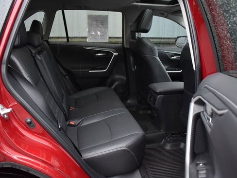 Used 2024 Toyota RAV4 Limited image 24