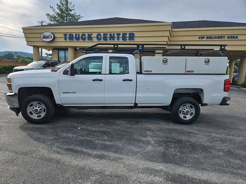 Used 2016 Chevrolet Silverado 2500 W/T RWD image 2