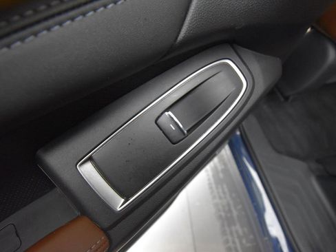 Used 2024 Subaru Ascent Touring w/ Popular Package #2 image 10