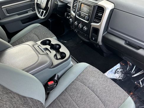 Used 2018 RAM 1500 Classic SLT image 18