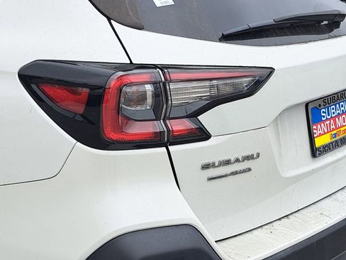 Certified 2023 Subaru Outback Limited AWD/4WD image 11