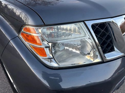 Used 2012 Nissan Pathfinder S image 4