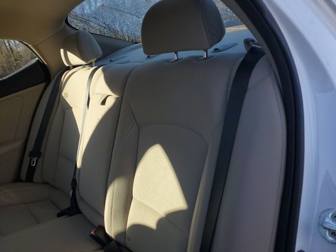 Used 2015 Kia Optima LX image 11