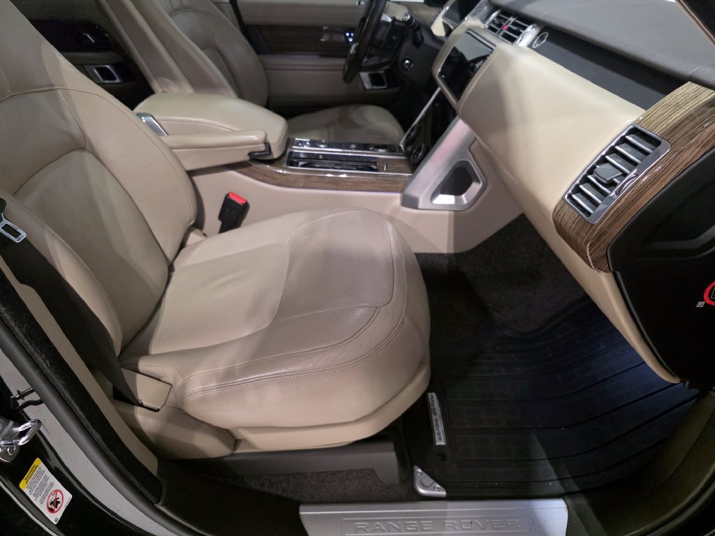 Certified 2019 Land Rover Range Rover HSE AWD/4WD image 16