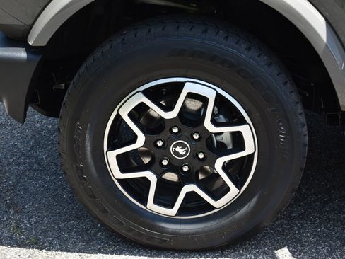 New 2026 Ford Bronco Outer Banks AWD/4WD image 11