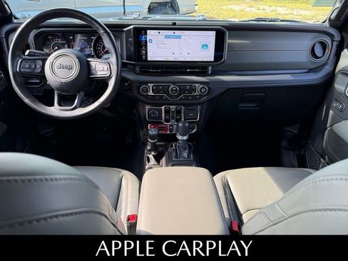 Used 2024 Jeep Gladiator Mojave w/ Safety Group image 9